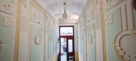 Výmalba a renovace vstupní hala Praha 1 12/2025